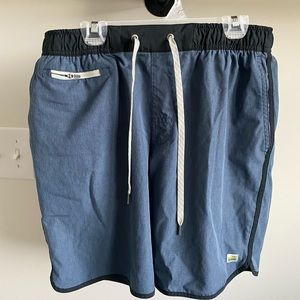 Vuori mens banks shorts